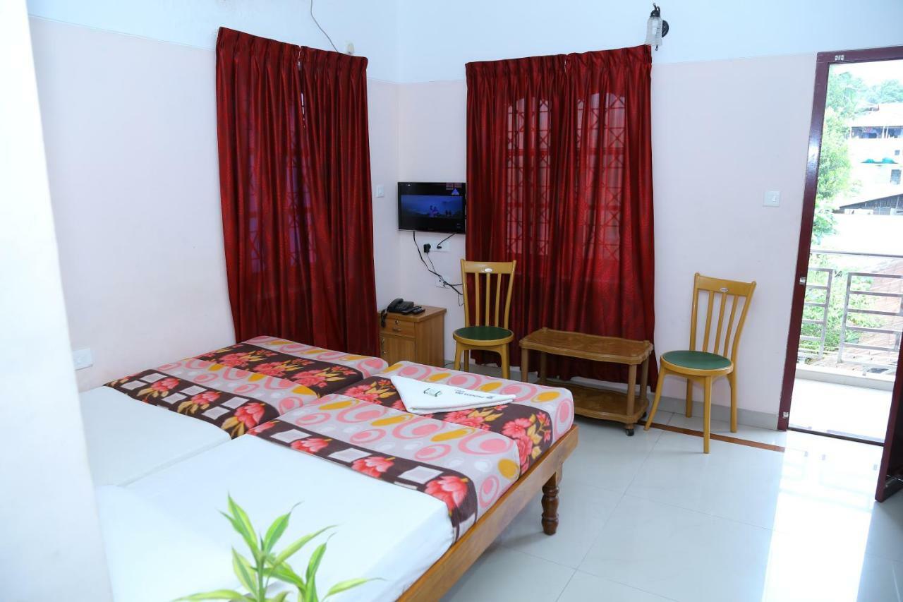 Princess Inn Royal Thiruvananthapuram Buitenkant foto